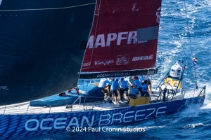 Ocean-Breeze-headed-into-tack-